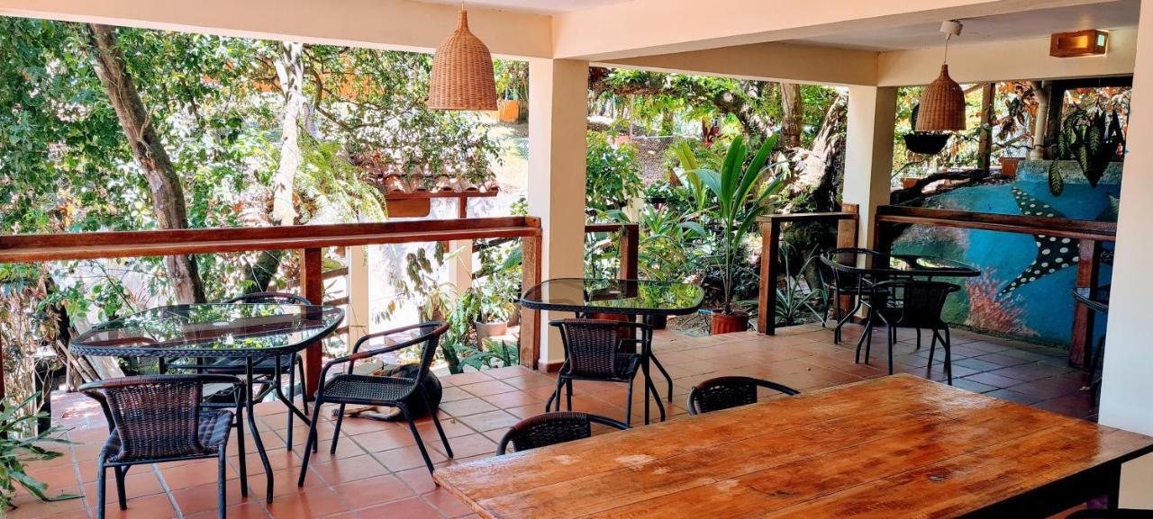 Hotel Iguanito Санта Каталина Екстериор снимка