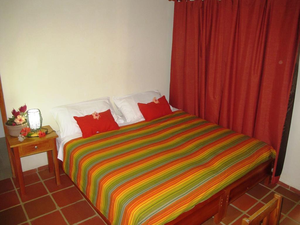 Hotel Iguanito Санта Каталина Стая снимка